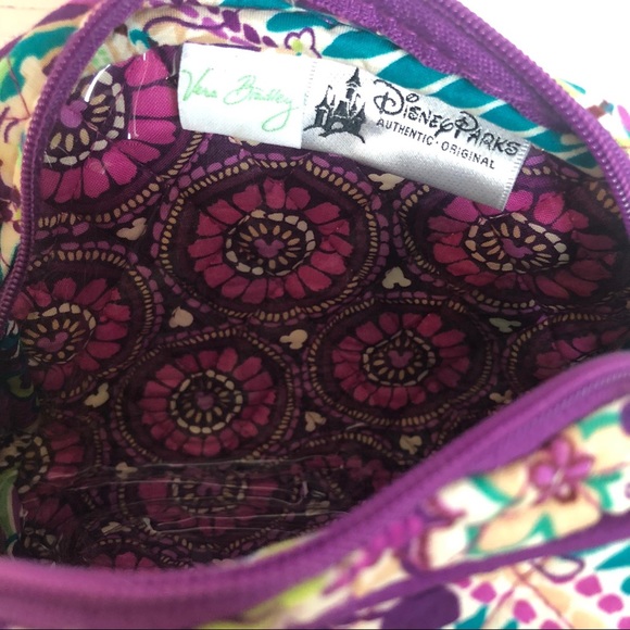 Disney Vera Bradley Cosmetic Bag Plums Up Minnie - Picture 4 of 4